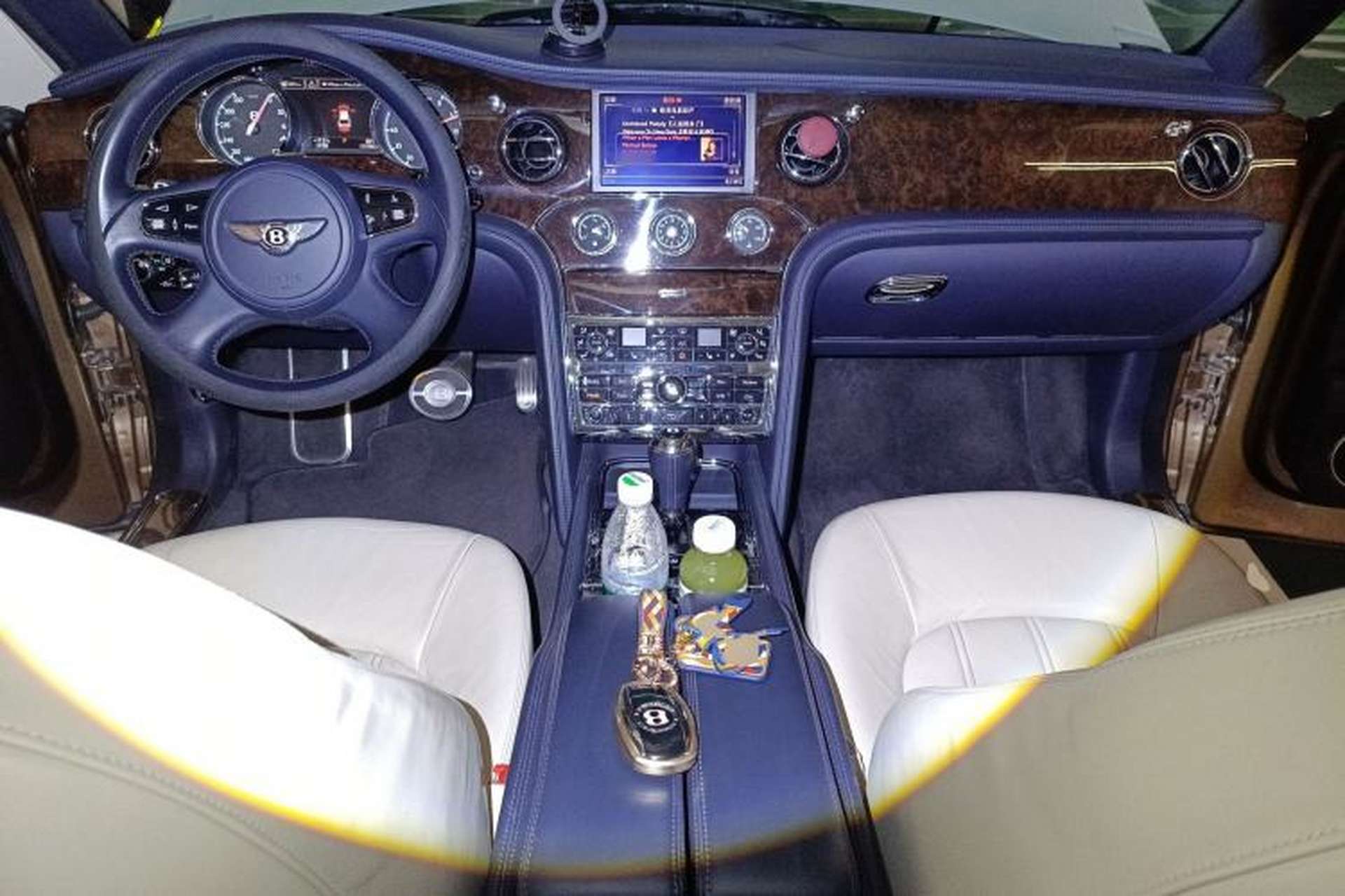 Used Bentley Mulsanne 2011 6.8T Luxury Edition Center Console