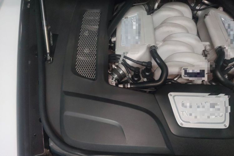 Used Bentley Mulsanne 2011 6.8T Luxury Edition Engine Bay Right