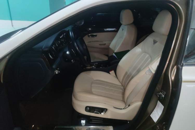Used Bentley Mulsanne 2011 6.8T Luxury Edition Left Front Seat