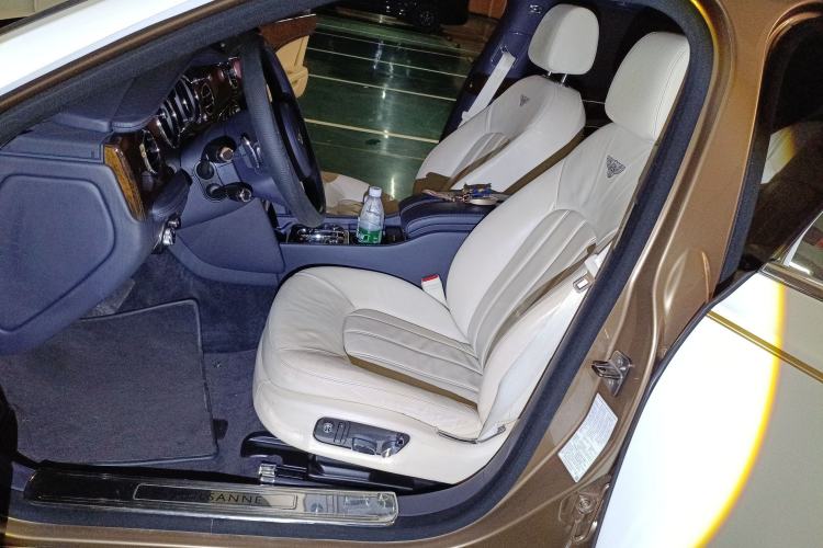 Used Bentley Mulsanne 2011 6.8T Luxury Edition Left Front Seat