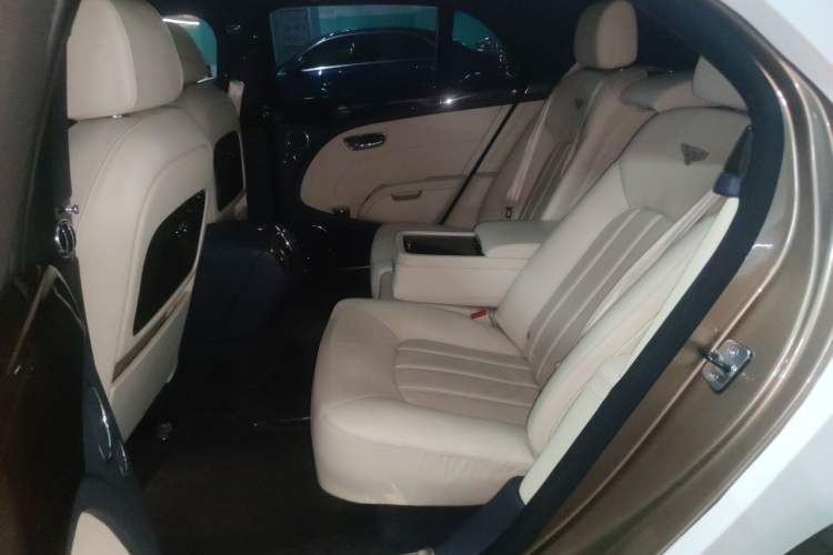Used Bentley Mulsanne 2011 6.8T Luxury Edition Left Rear Seat