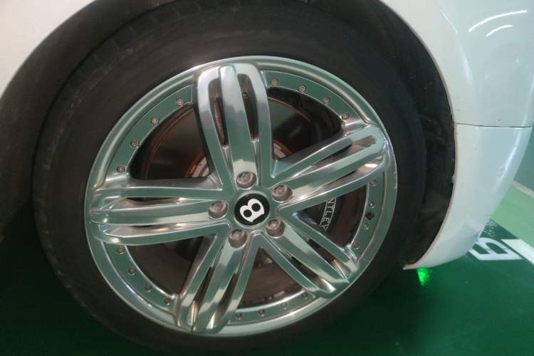 Used Bentley Mulsanne 2011 6.8T Luxury Edition Right Front Wheel Hub