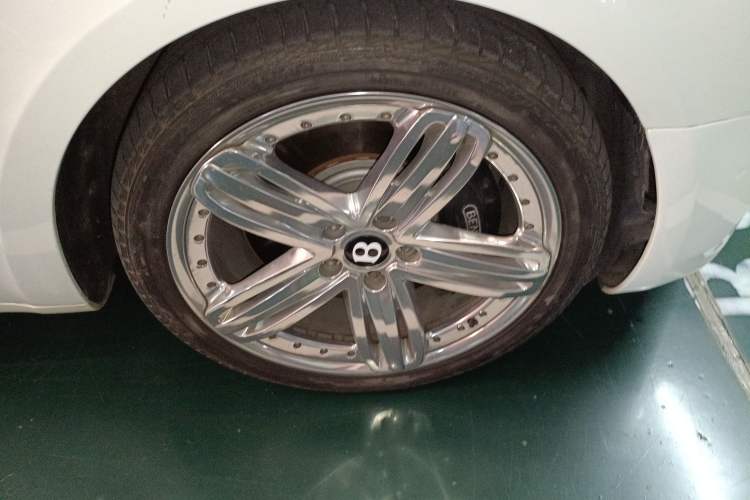 Used Bentley Mulsanne 2011 6.8T Luxury Edition Right Front Wheel Hub