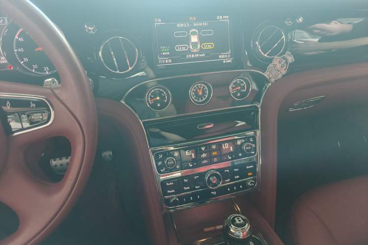 Used Bentley Mulsanne 2013 6.8T Mulliner Special Edition Audio And AC Panel