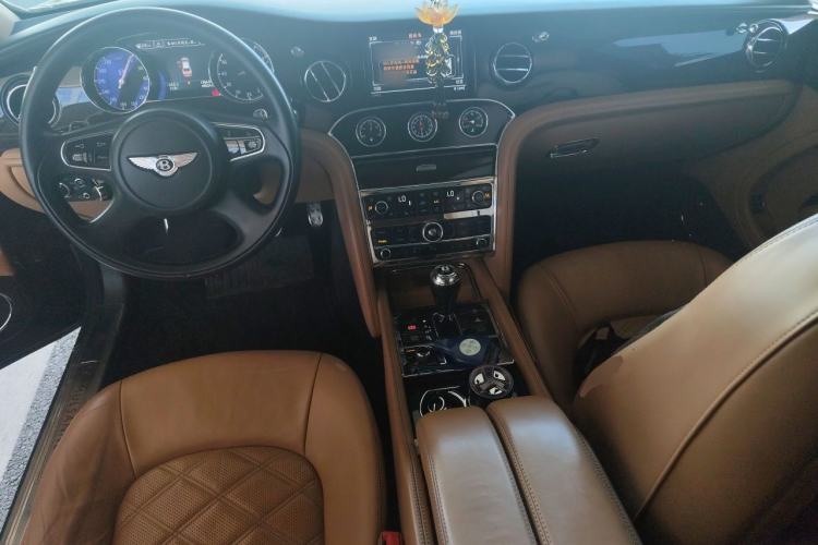 Used Bentley Mulsanne 2013 6.8T Mulliner Special Edition Center Console