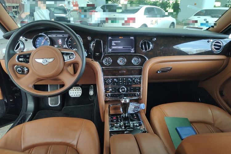 Used Bentley Mulsanne 2013 6.8T Mulliner Special Edition Center Console