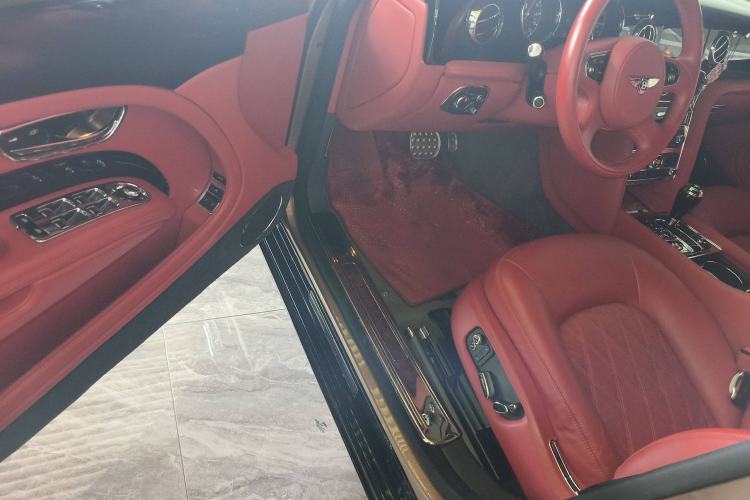 Used Bentley Mulsanne 2013 6.8T Mulliner Special Edition Driver Seat
