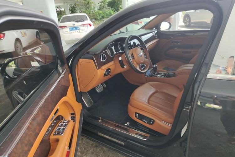 Used Bentley Mulsanne 2013 6.8T Mulliner Special Edition Driver Seat