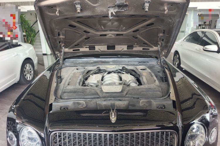 Used Bentley Mulsanne 2013 6.8T Mulliner Special Edition Engine Bay