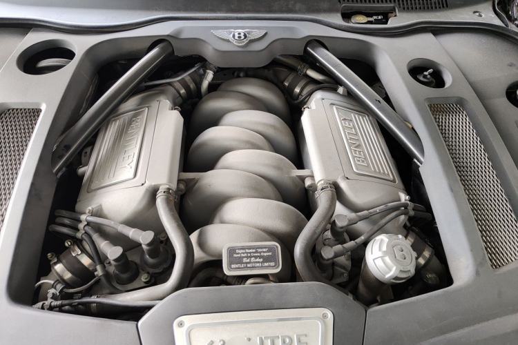 Used Bentley Mulsanne 2013 6.8T Mulliner Special Edition Engine Bay