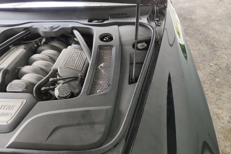 Used Bentley Mulsanne 2013 6.8T Mulliner Special Edition Engine Bay Left