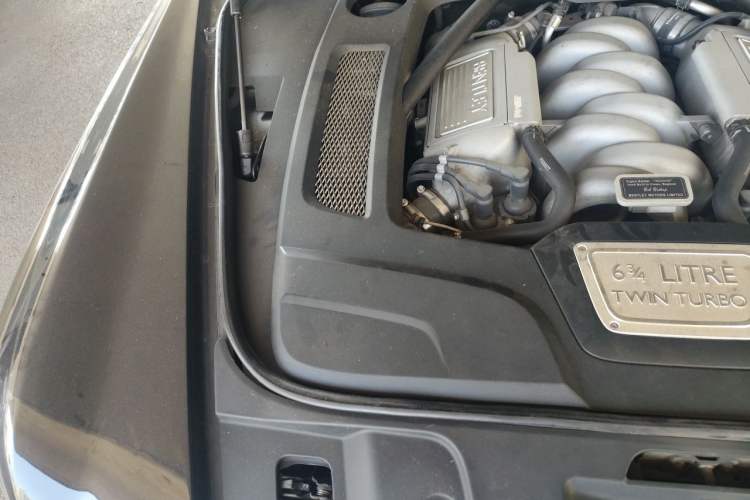Used Bentley Mulsanne 2013 6.8T Mulliner Special Edition Engine Bay Right