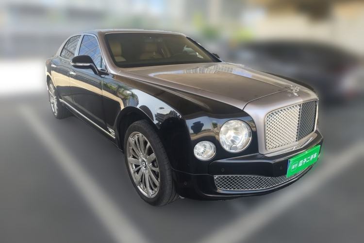 Used Bentley Mulsanne 2013 6.8T Mulliner Special Edition Front Right 45 Deg