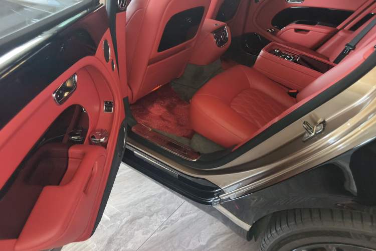 Used Bentley Mulsanne 2013 6.8T Mulliner Special Edition Left Rear Seat