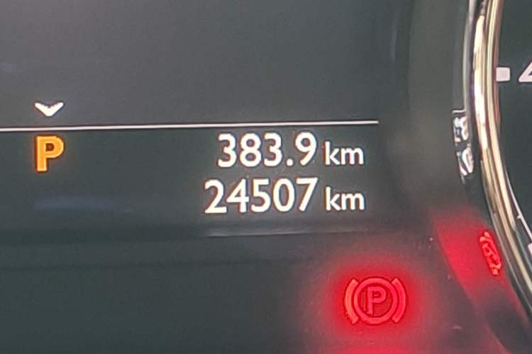 Used Bentley Mulsanne 2013 6.8T Mulliner Special Edition Odometer Close Up