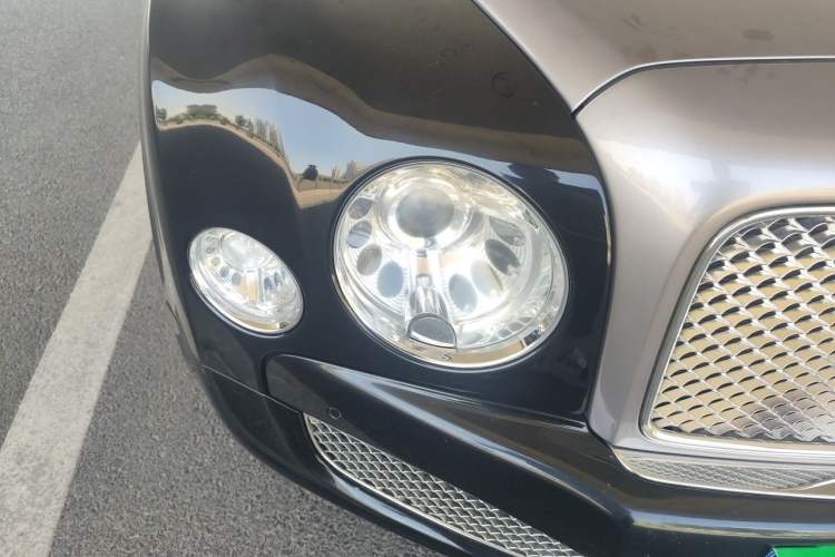 Used Bentley Mulsanne 2013 6.8T Mulliner Special Edition Right Front Headlight