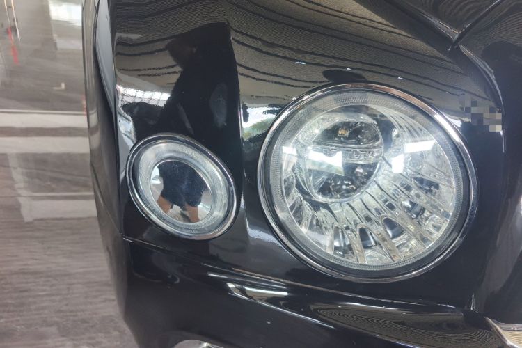 Used Bentley Mulsanne 2013 6.8T Mulliner Special Edition Right Front Headlight