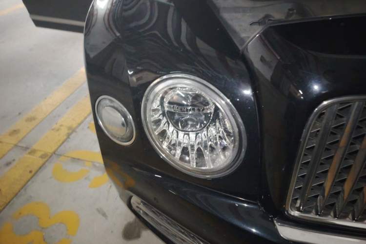 Used Bentley Mulsanne 2017 6.8T Long Wheelbase Version Right Front Headlight