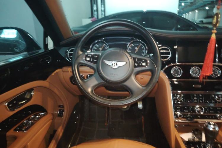 Used Bentley Mulsanne 2017 6.8T Long Wheelbase Version Steering Wheel
