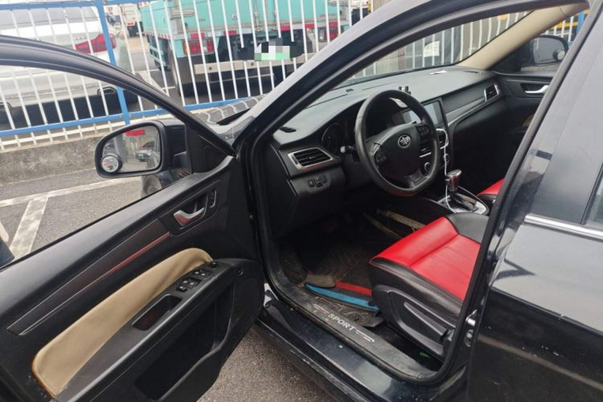 Used Bestune B30 2016 1.6L Automatic Luxury Model Driver Seat