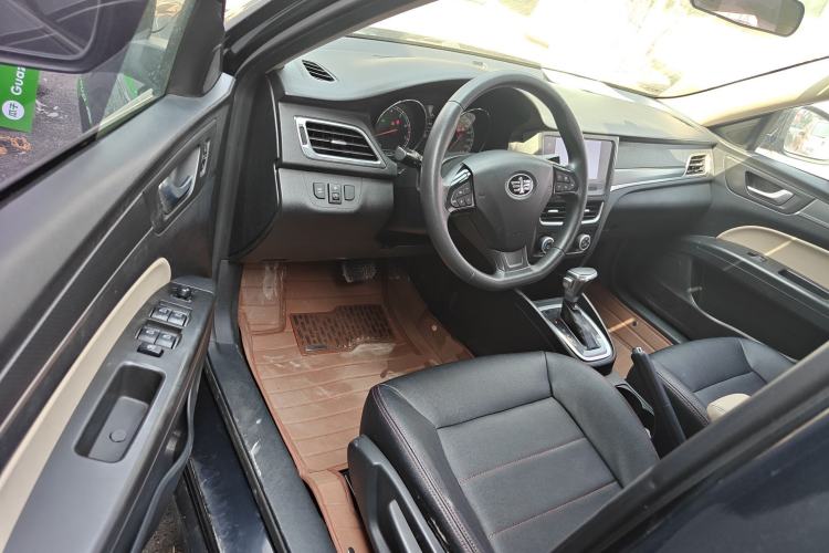 Used Bestune B30 2016 1.6L Automatic Luxury Model Driver Seat