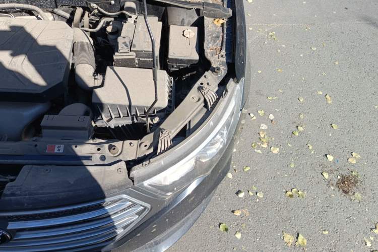 Used Bestune B30 2016 1.6L Automatic Luxury Model Engine Bay Left