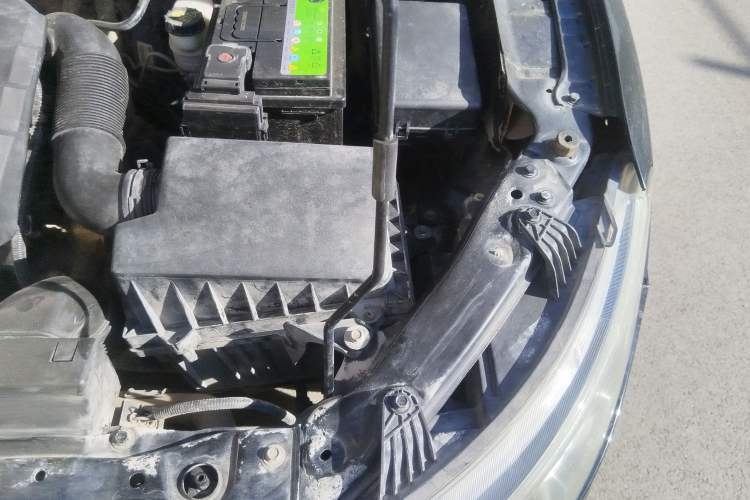 Used Bestune B30 2016 1.6L manual Comfort trim level Engine Bay Left
