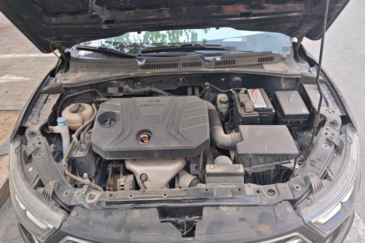 Used Bestune B30 2016 1.6L manual luxury version Engine Bay