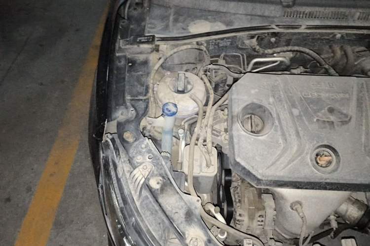 Used Bestune B30 2016 1.6L manual Comfort trim level Engine Bay Right