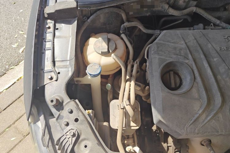 Used Bestune B30 2016 1.6L Automatic Luxury Model Engine Bay Right