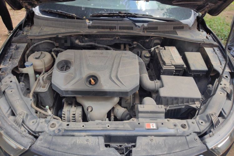 Used Bestune B30 2016 1.6L manual luxury version Engine Bay