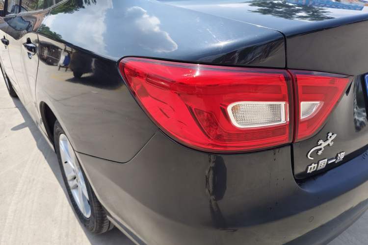 Used Bestune B30 2016 1.6L Automatic Luxury Model Exterior 13