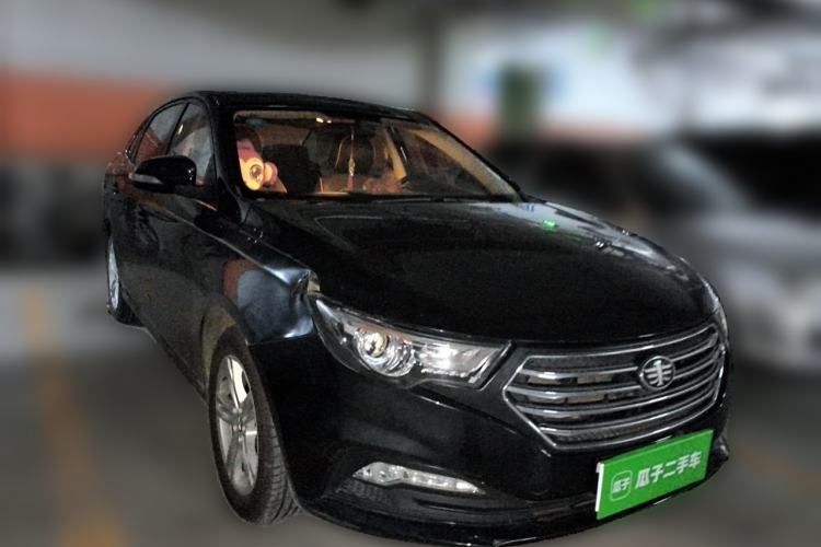 Used Bestune B30 2016 1.6L manual Comfort trim level Front Right 45 Deg