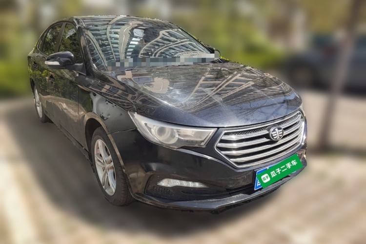 Used Bestune B30 2016 1.6L manual Comfort trim level Front Right 45 Deg