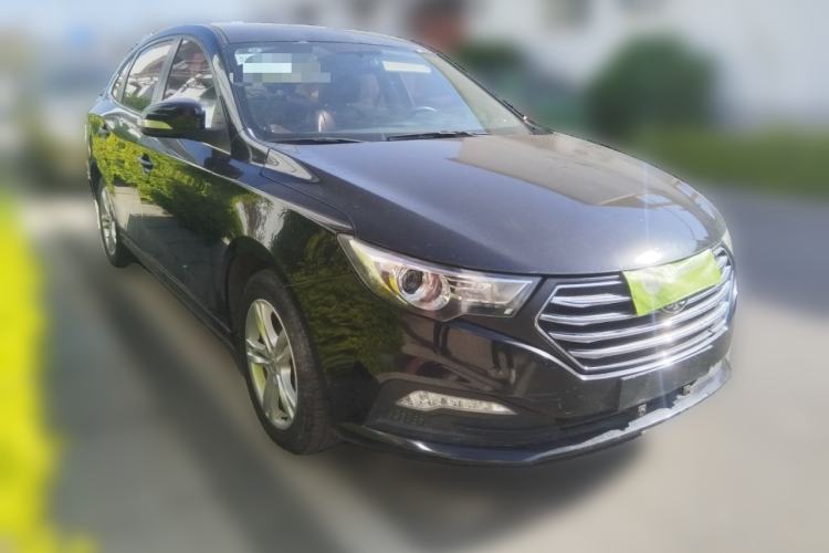 Used Bestune B30 2016 1.6L manual Comfort trim level Front Right 45 Deg