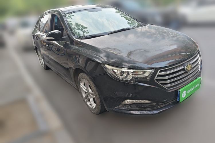 Used Bestune B30 2016 1.6L manual luxury version Front Right 45 Deg