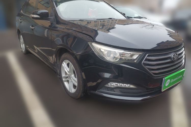 Used Bestune B30 2016 1.6L manual Comfort trim level Front Right 45 Deg