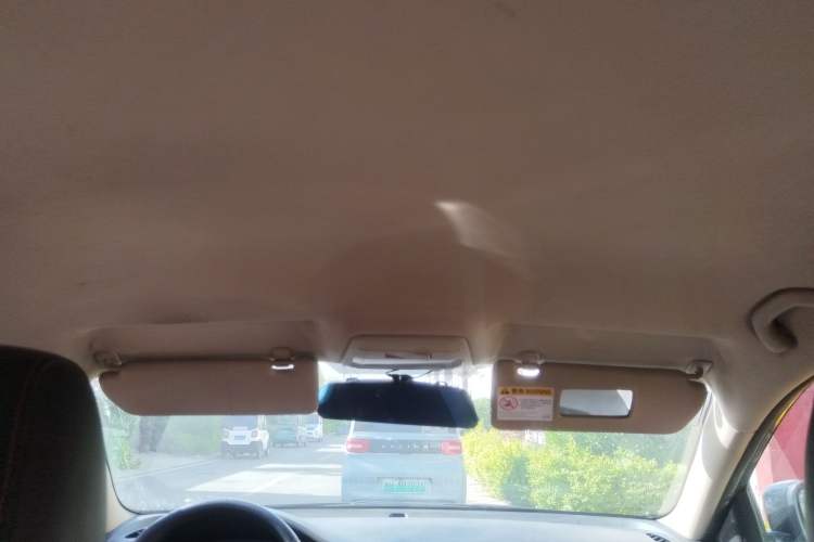 Used Bestune B30 2016 1.6L manual Comfort trim level Headliner
