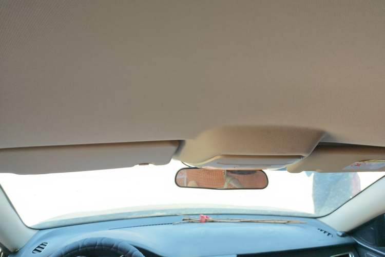 Used Bestune B30 2016 1.6L manual Comfort trim level Headliner