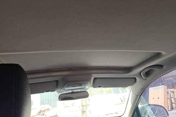 Used Bestune B30 2016 1.6L Automatic Luxury Model Headliner