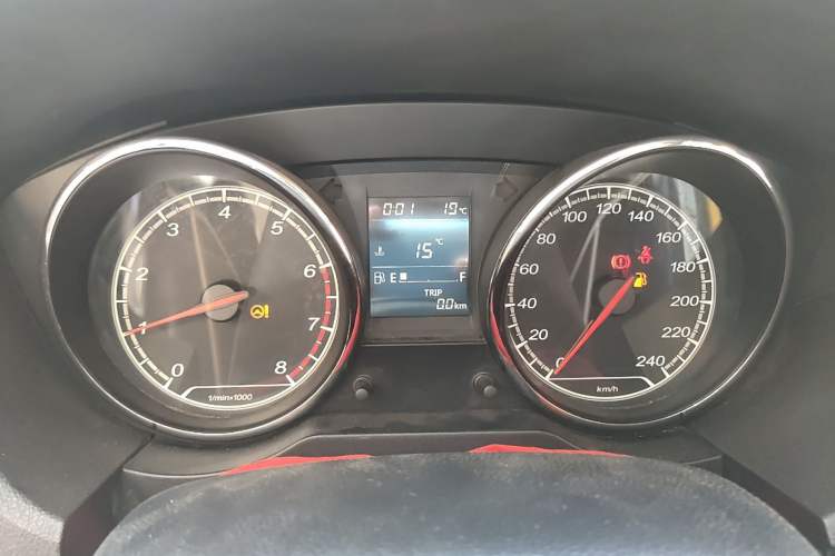 Used Bestune B30 2016 1.6L manual Comfort trim level Instrument Cluster