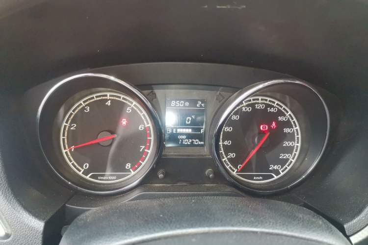Used Bestune B30 2016 1.6L manual Comfort trim level Instrument Cluster