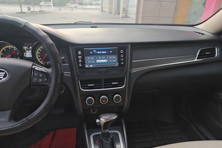 Used Bestune B30 2016 1.6L Automatic Luxury Model Interior 4