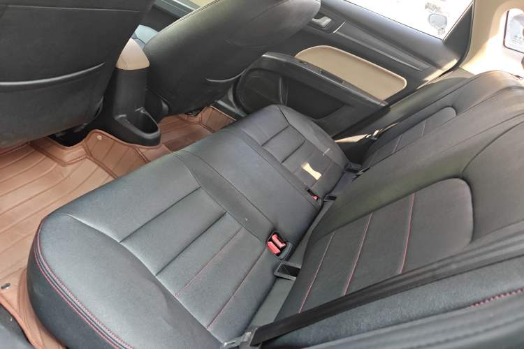 Used Bestune B30 2016 1.6L Automatic Luxury Model Left Rear Seat
