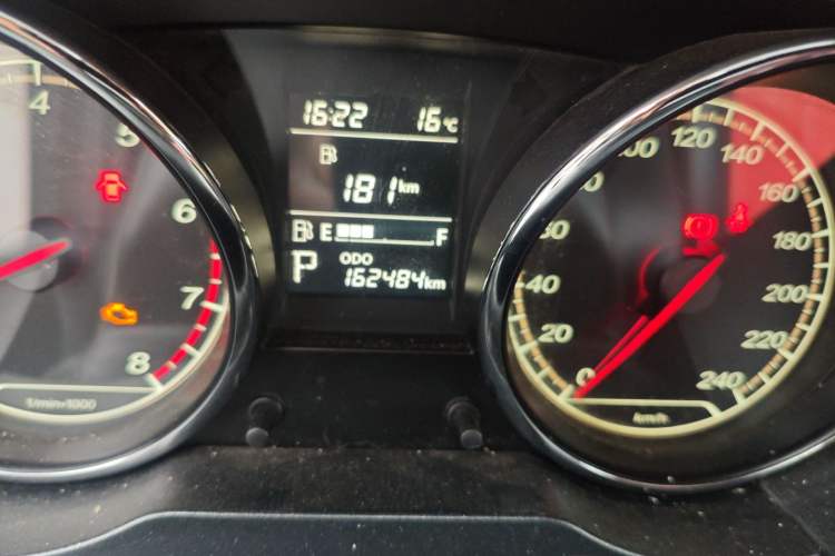 Used Bestune B30 2016 1.6L Automatic Luxury Model Odometer Close Up