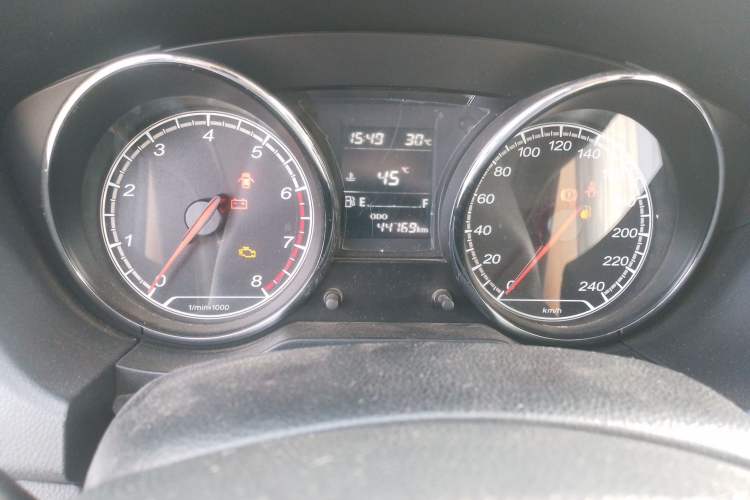 Used Bestune B30 2016 1.6L manual Comfort trim level Odometer Close Up