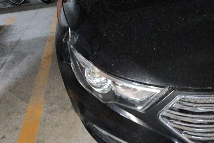 Used Bestune B30 2016 1.6L manual Comfort trim level Right Front Headlight