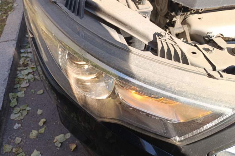 Used Bestune B30 2016 1.6L Automatic Luxury Model Right Front Headlight