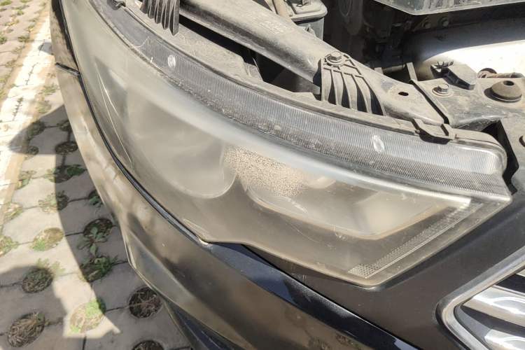 Used Bestune B30 2016 1.6L manual Comfort trim level Right Front Headlight