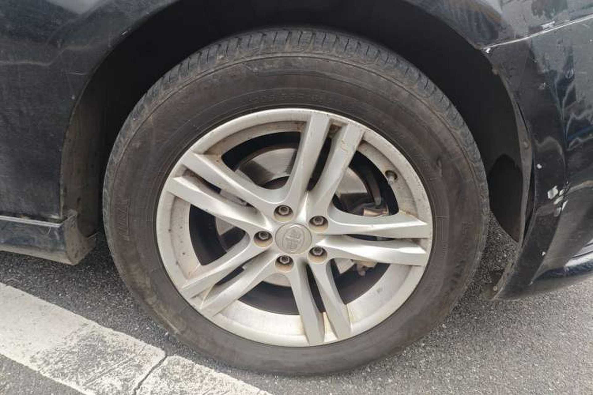 Used Bestune B30 2016 1.6L Automatic Luxury Model Right Front Wheel Hub